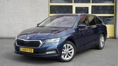 Blauw Gebruikt 2020 Skoda Octavia First Edition Stationwagen | € 16.450 (Eerlijke prijs)