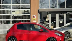 Rood Gebruikt 2019 Toyota Yaris Executive Hatchback | € 15.950 (Eerlijke prijs)