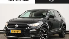 Gebruikt 2021 VW T-Roc Business SUV | € 19.395 (Eerlijke prijs)