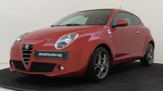 Rood Gebruikt 2016 Alfa Romeo MiTo Exclusive Hatchback | € 8.925 (Eerlijke prijs)