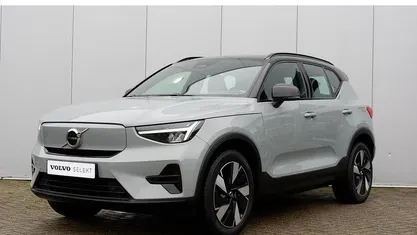Grijs Occasion 2024 Volvo XC40 Plus SUV | € 39.950 (Eerlijke prijs)