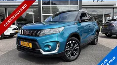 Gebruikt 2023 Suzuki Vitara Style SUV | € 28.950 (Eerlijke prijs)