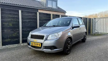 Occasion Chevrolet Aveo LS 86 PK (63 kW) 2010 Grijs (metallic) Hatchback