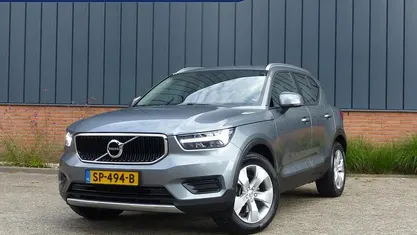 Grijs Occasion 2018 Volvo XC40 Momentum SUV | € 25.950 (Eerlijke prijs)
