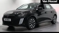 Zwart Nieuw 2025 Peugeot 208 Style Hatchback | € 23.440 (Eerlijke prijs)
