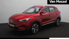 Rood Gebruikt 2022 MG ZS Comfort Sedan | € 18.444 (Eerlijke prijs)