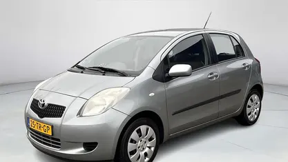 Grijs Gebruikt 2007 Toyota Yaris Sol Hatchback | € 7.300 (Eerlijke prijs)