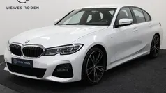 Wit Gebruikt 2019 BMW 320 Executive Sedan | € 29.950 (Eerlijke prijs)