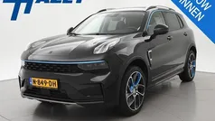 Zwart, metallic lak Gebruikt 2021 Lynk & Co 01 SUV | € 25.450 (Eerlijke prijs)