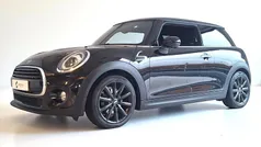 Zwart Gebruikt 2019 Mini Cooper Chili Hatchback | € 16.445 (Eerlijke prijs)