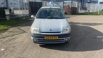 Occasion Renault Clio II 75 PK (55 kW) 2000 Hatchback
