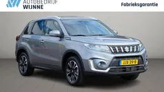 Gebruikt 2025 Suzuki Vitara Style SUV | € 28.450 (Eerlijke prijs)