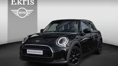 Gebruikt 2021 Mini ONE Essential Hatchback | € 19.900 (Eerlijke prijs)