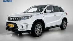 Wit metallic Gebruikt 2024 Suzuki Vitara SUV | € 25.945 (Eerlijke prijs)