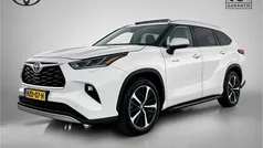 Wit parelmoer Gebruikt 2021 Toyota Highlander Premium SUV | € 54.945 (Eerlijke prijs)