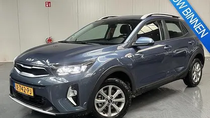 Blauw Gebruikt 2024 Kia Stonic SUV | € 25.950 (Eerlijke prijs)