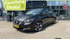 Zwart, metallic lak Gebruikt 2020 Nissan Leaf N-Connecta Hatchback | € 14.950 (Eerlijke prijs)