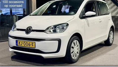 Wit Occasion 2016 VW up! move up! Hatchback | € 7.490 (Eerlijke prijs)