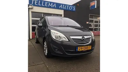 Grijs (metallic) Gebruikt 2011 Opel Meriva Cosmo MPV | € 3.450 (Eerlijke prijs)