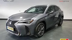 Grijs Gebruikt 2019 Lexus UX 250h Sport Line SUV | € 30.850 (Eerlijke prijs)