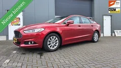 Rood Gebruikt 2015 Ford Mondeo Titanium Hatchback | € 9.750 (Super prijs)