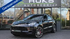 Zwart Gebruikt 2017 Porsche Macan Turbo Performance Package SUV | € 54.950 (Eerlijke prijs)