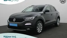 Grijs Gebruikt 2019 VW T-Roc Style SUV | € 21.950 (Eerlijke prijs)