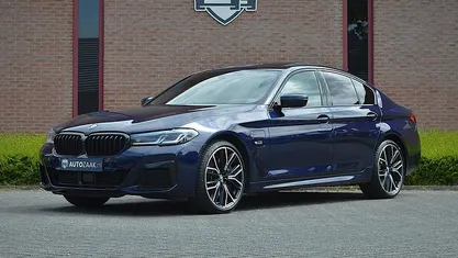 Occasion 2022 BMW 545e Executive Sedan | € 58.950 (Eerlijke prijs)
