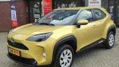 Goud Gebruikt 2024 Toyota Yaris Cross Active SUV | € 26.499 (Eerlijke prijs)