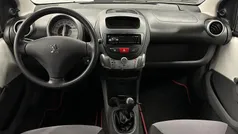 Wit Gebruikt 2012 Peugeot 107 Hatchback | € 3.250 (Eerlijke prijs)