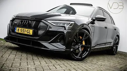 Zwart Occasion 2020 Audi e-tron S-Line SUV | € 26.430 (Eerlijke prijs)