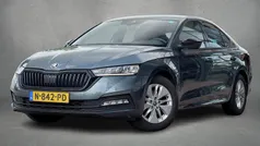 Grijs Gebruikt 2021 Skoda Octavia Business Line Hatchback | € 19.450 (Eerlijke prijs)