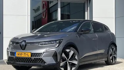 Nieuw Renault Megane E-Tech Iconic 11 kW (15 PK) 2025 Grijs Hatchback