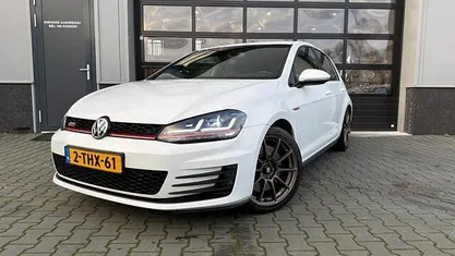 Occasion 2014 VW Golf VII GTI Hatchback | € 17.950 (Eerlijke prijs)