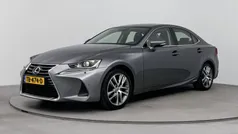 Grijs Gebruikt 2018 Lexus IS300h Business Edition Sedan | € 24.950 (Goede deal)