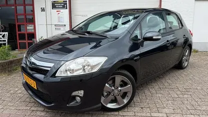 Occasion Toyota Auris Executive 99 PK (72 kW) 2012 Grijs Hatchback