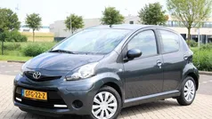 Grijs Gebruikt 2012 Toyota Aygo Comfort Hatchback | € 4.850 (Eerlijke prijs)