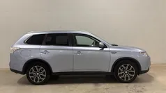 Blauw Gebruikt 2015 Mitsubishi Outlander Edition SUV | € 13.989 (Goede deal)