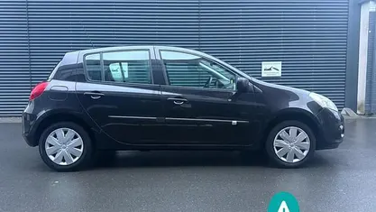 Occasion 2010 Renault Clio II Hatchback | € 3.999 (Eerlijke prijs)