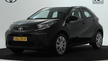 Occasion Toyota Aygo X Play 72 PK (52 kW) 2024 Zwart metallic SUV