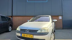 Grijs Gebruikt 2001 Opel Corsa Comfort Hatchback | € 1.499 (Eerlijke prijs)