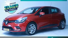 Rood Gebruikt 2017 Renault Clio IV Zen Hatchback | € 9.940 (Eerlijke prijs)