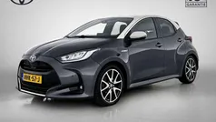 Grijs Gebruikt 2021 Toyota Yaris Hybrid Edition Hatchback | € 23.880 (Eerlijke prijs)