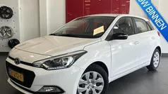 Wit Gebruikt 2018 Hyundai i20 Comfort Hatchback | € 12.950 (Eerlijke prijs)