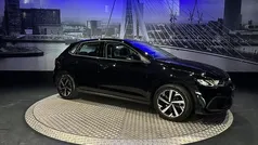 Zwart Gebruikt 2024 VW Polo Edition Hatchback | € 20.945 (Eerlijke prijs)
