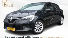 Zwart Gebruikt 2022 Renault Clio V Zen Hatchback | € 14.950 (Eerlijke prijs)