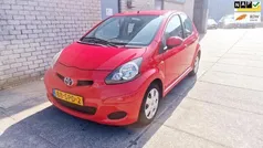 Rood Gebruikt 2011 Toyota Aygo Comfort Hatchback | € 5.450 (Eerlijke prijs)