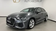 Grijs Gebruikt 2024 Audi A3 Sportback S-Line Hatchback | € 29.355 (Goede deal)