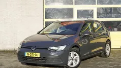 Gebruikt 2021 VW Golf VIII Life Hatchback | € 17.950 (Goede deal)
