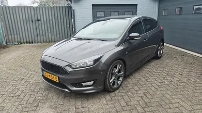 Occasion 2018 Ford Focus ST-Line Hatchback | € 6.995 (Goede deal)